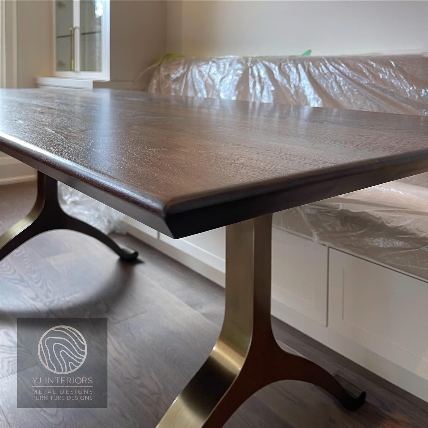 bronze-wishbone-table-legs