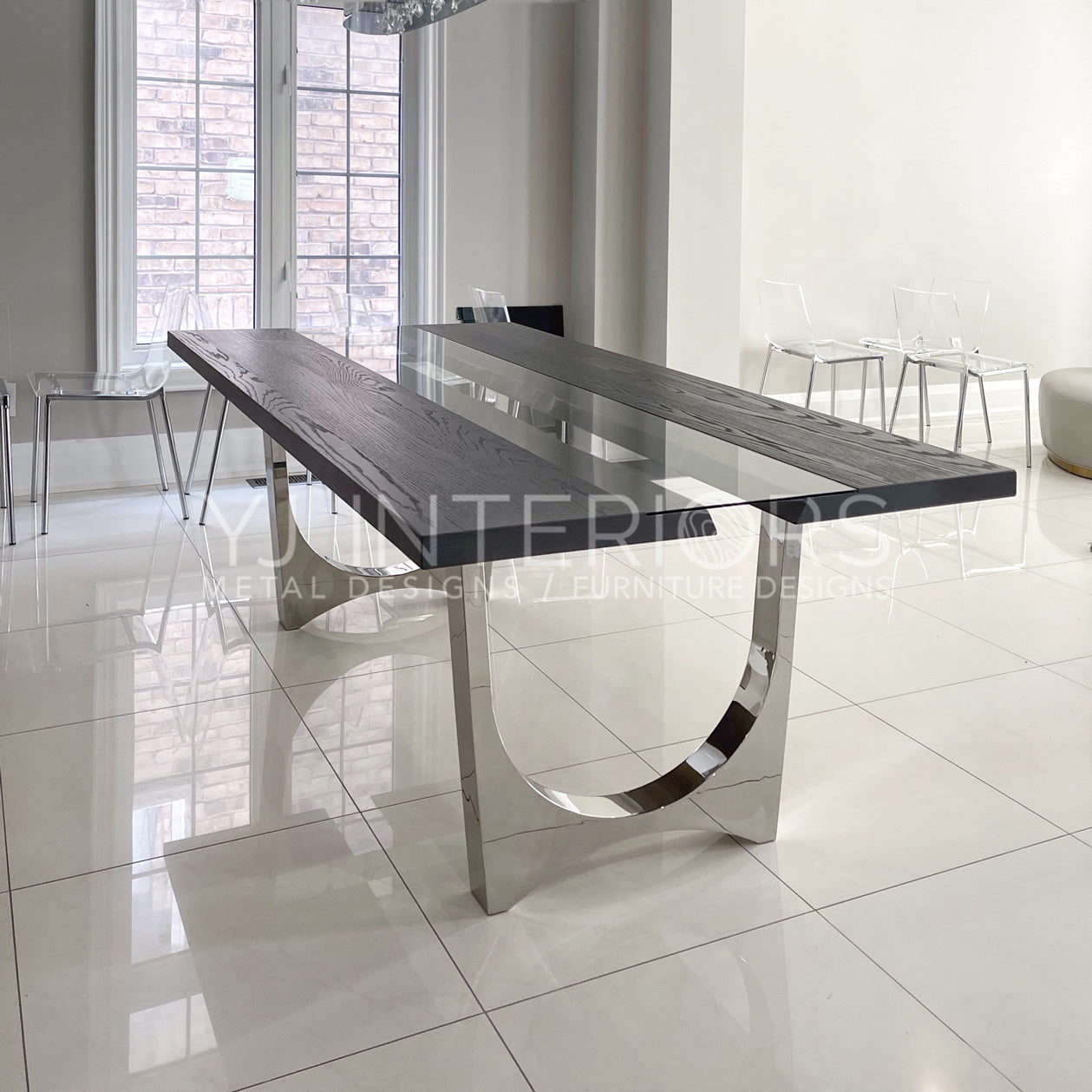 chrome-tunnel-table-legs