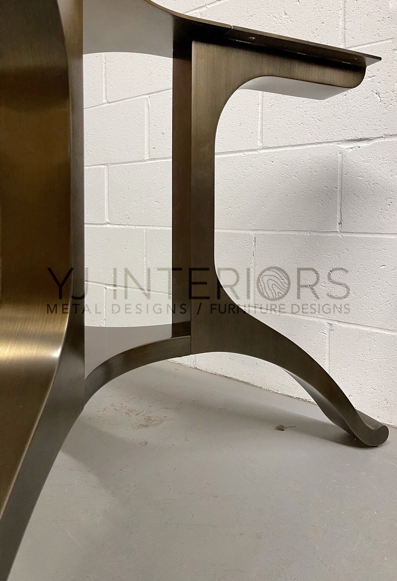 bronze tripod wishbone table