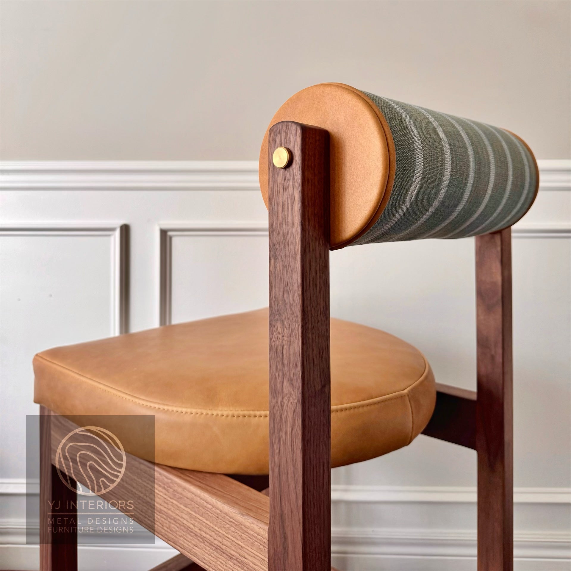 Rody bolster tk stool sheepskin