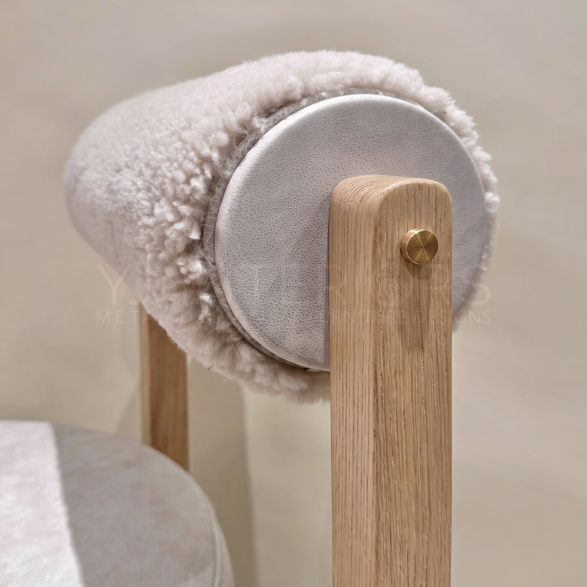 The Rody Counter Stool (COL) - Shearling