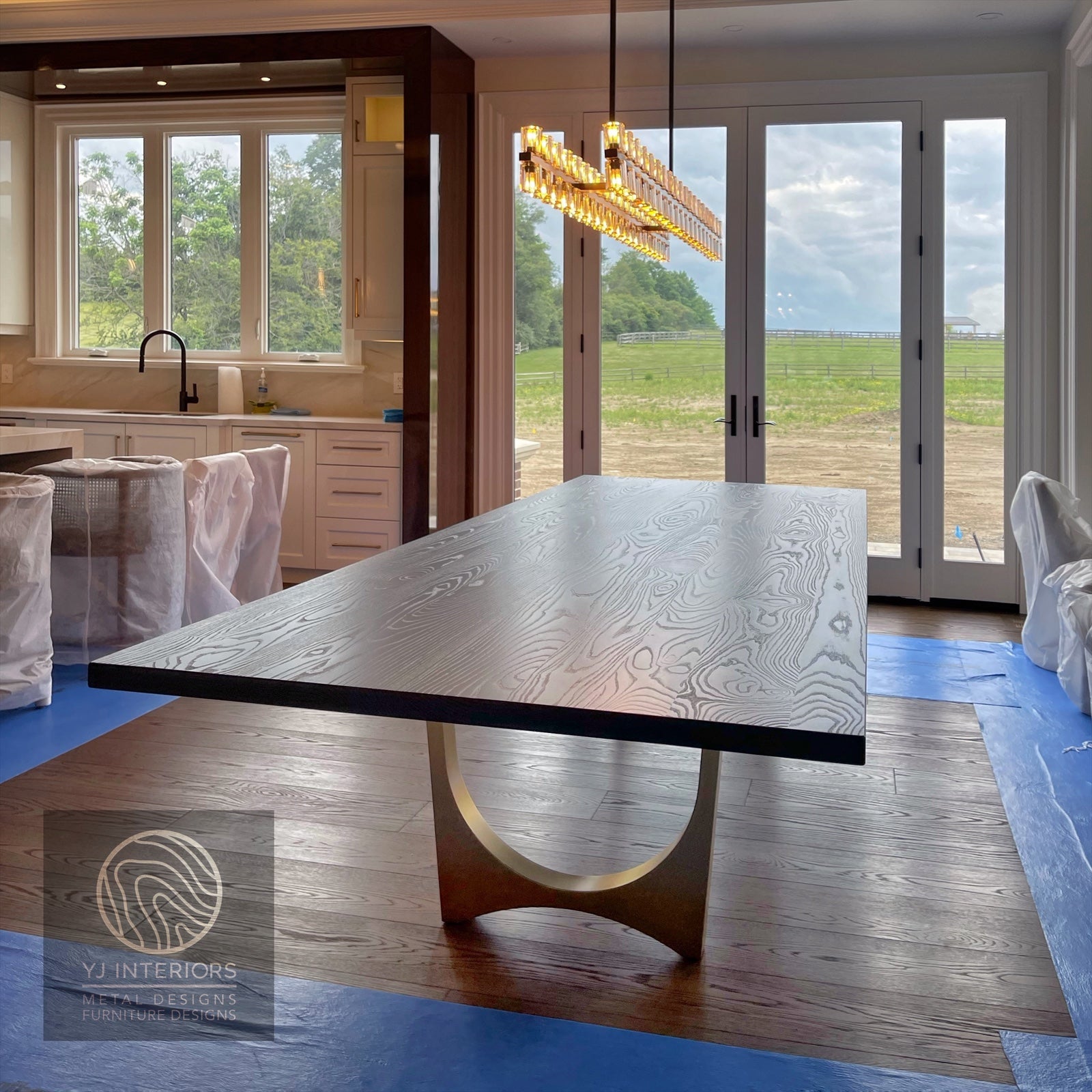 carbon-black-ash-brass-tunnel-table