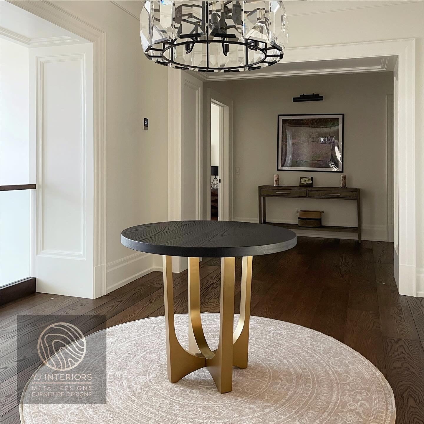 Round Carbon Black Brass Quad Tunnel Table