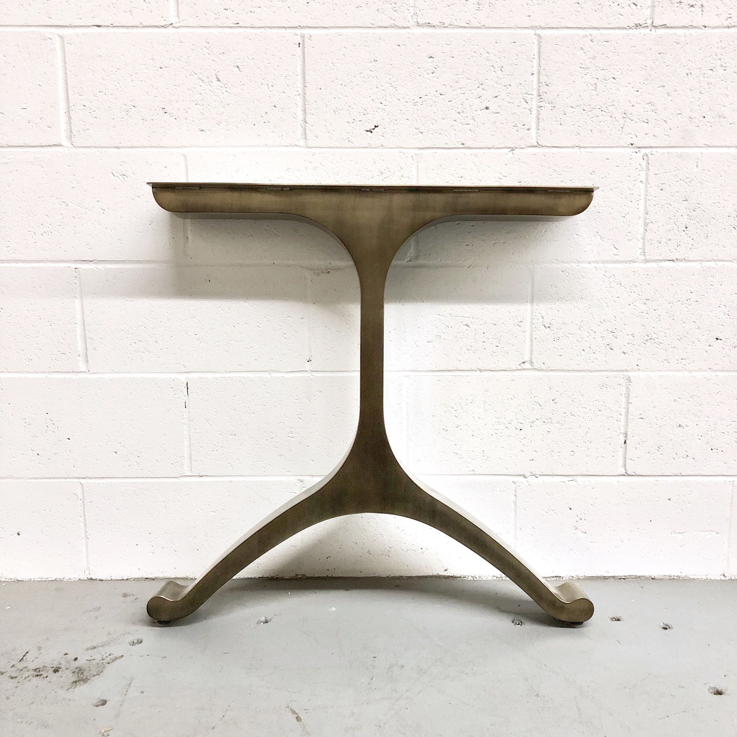bronze-wishbone-table-legs
