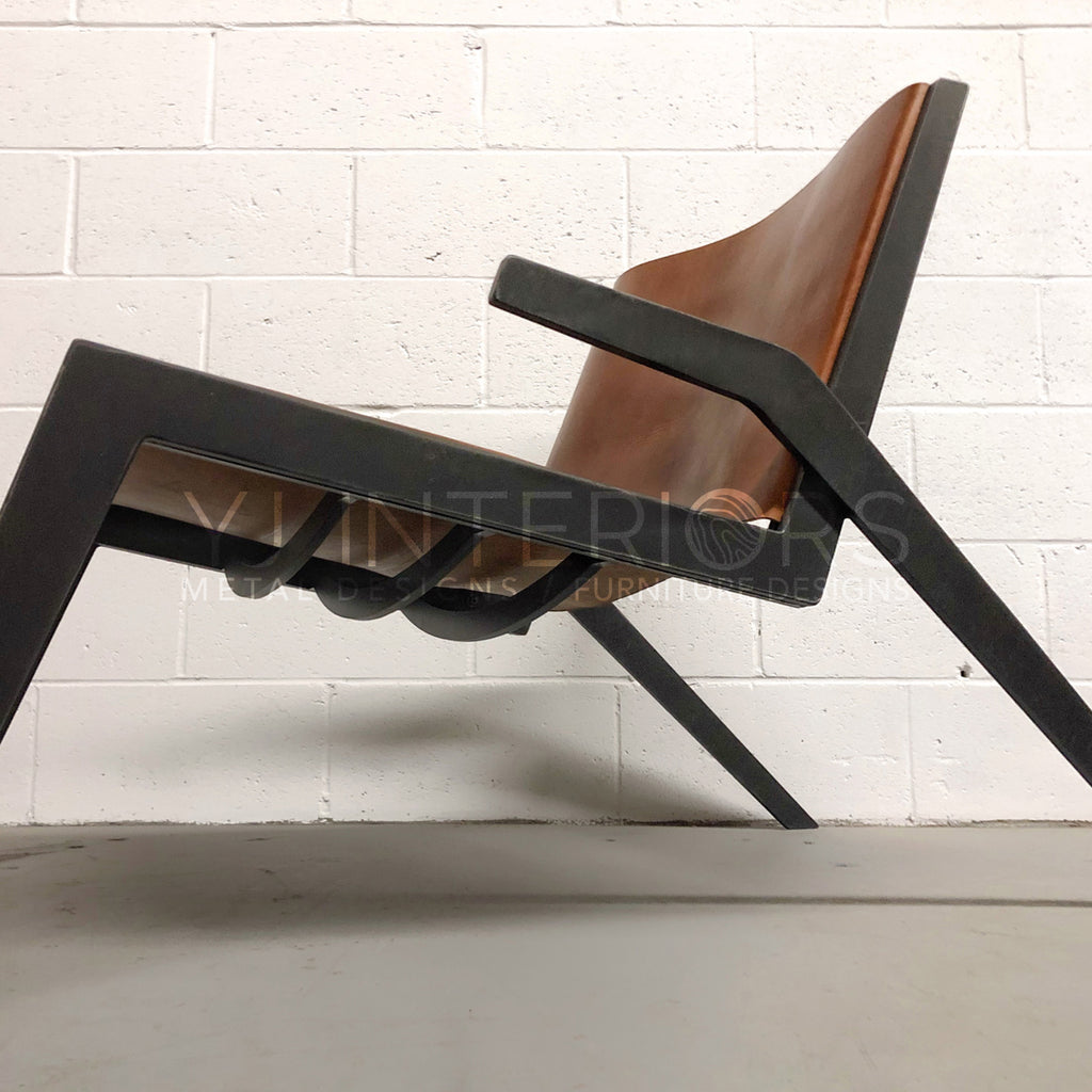 930 Lounge Chair