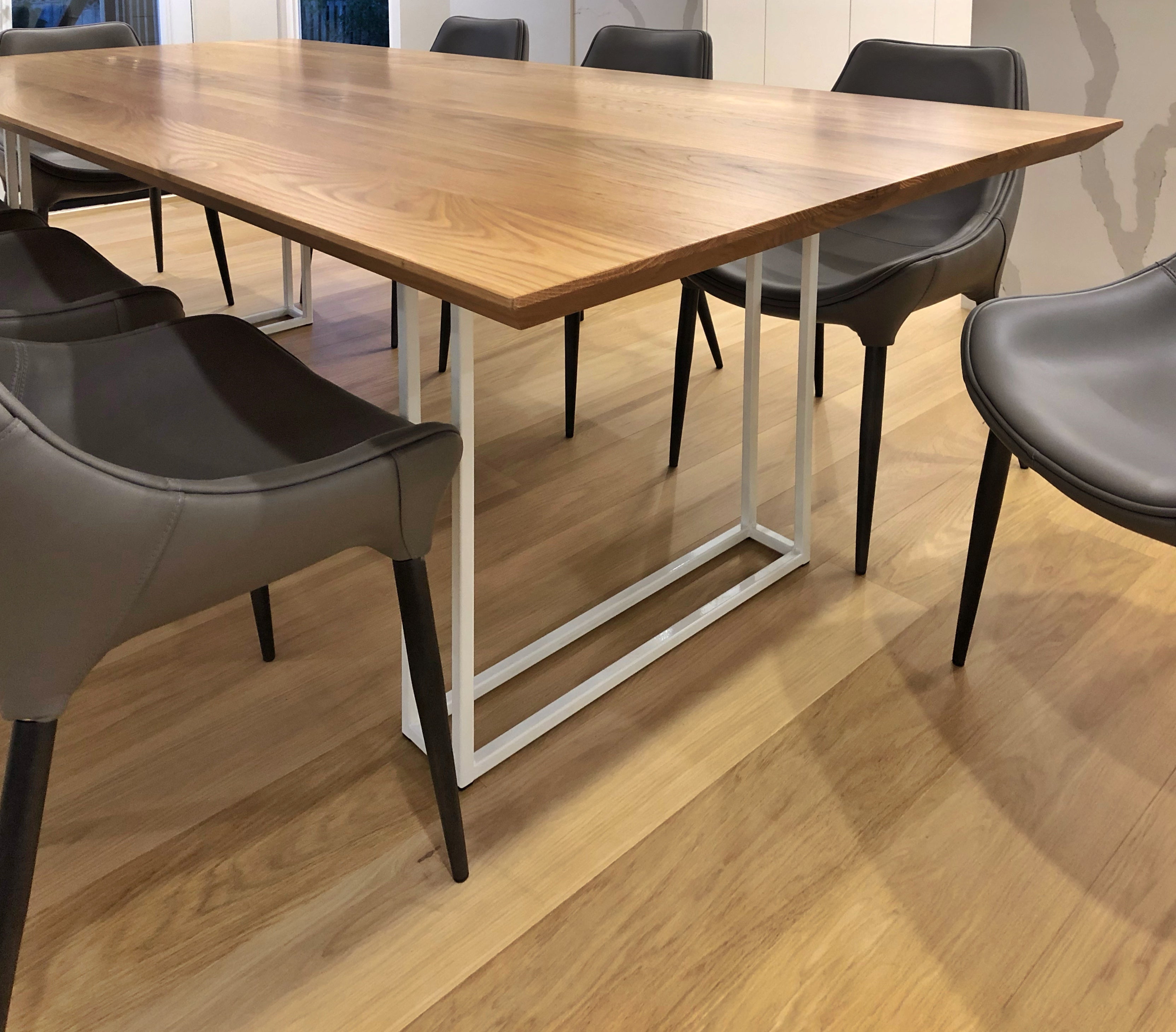 Bevel Edge White Oak Table & White U Frame Legs