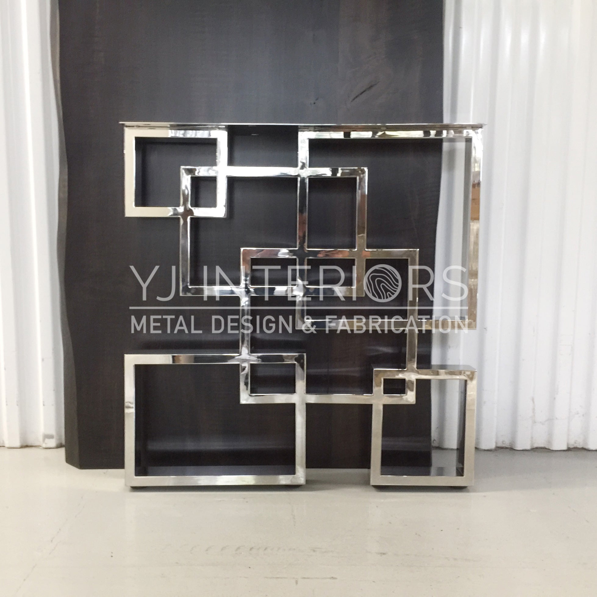 geo-chrome-metal-table-legs