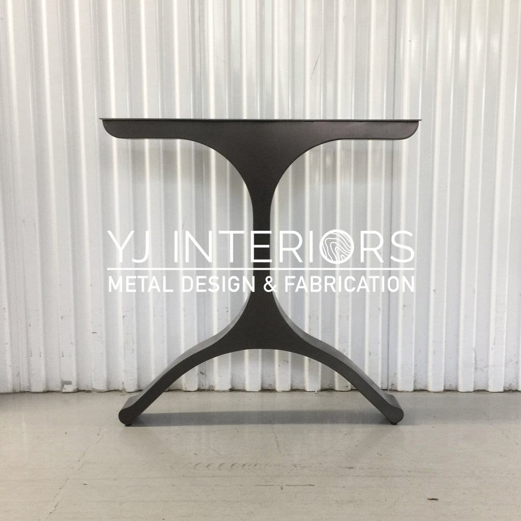 black-wishbone-table-legs