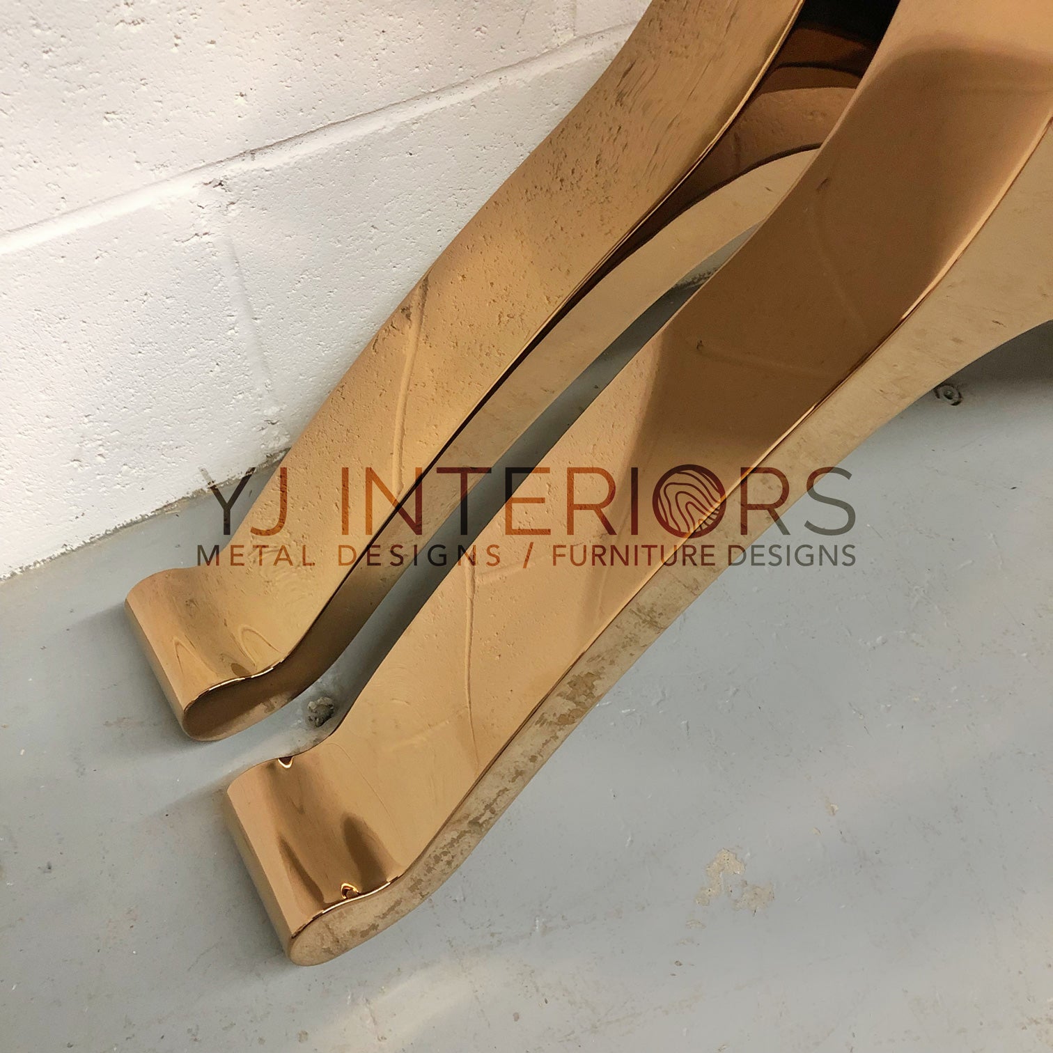 rose-gold-wishbone-table-legs