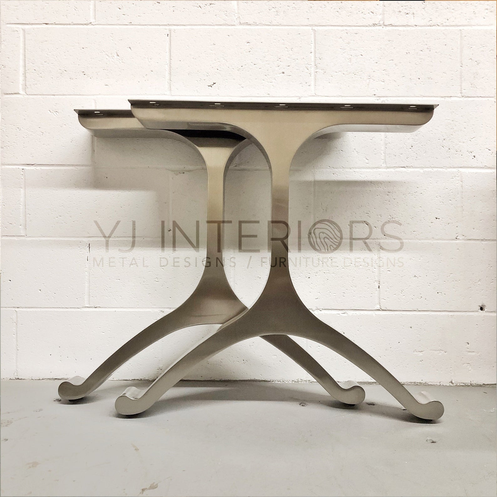 brushed-stainless-wishbone-table-legs