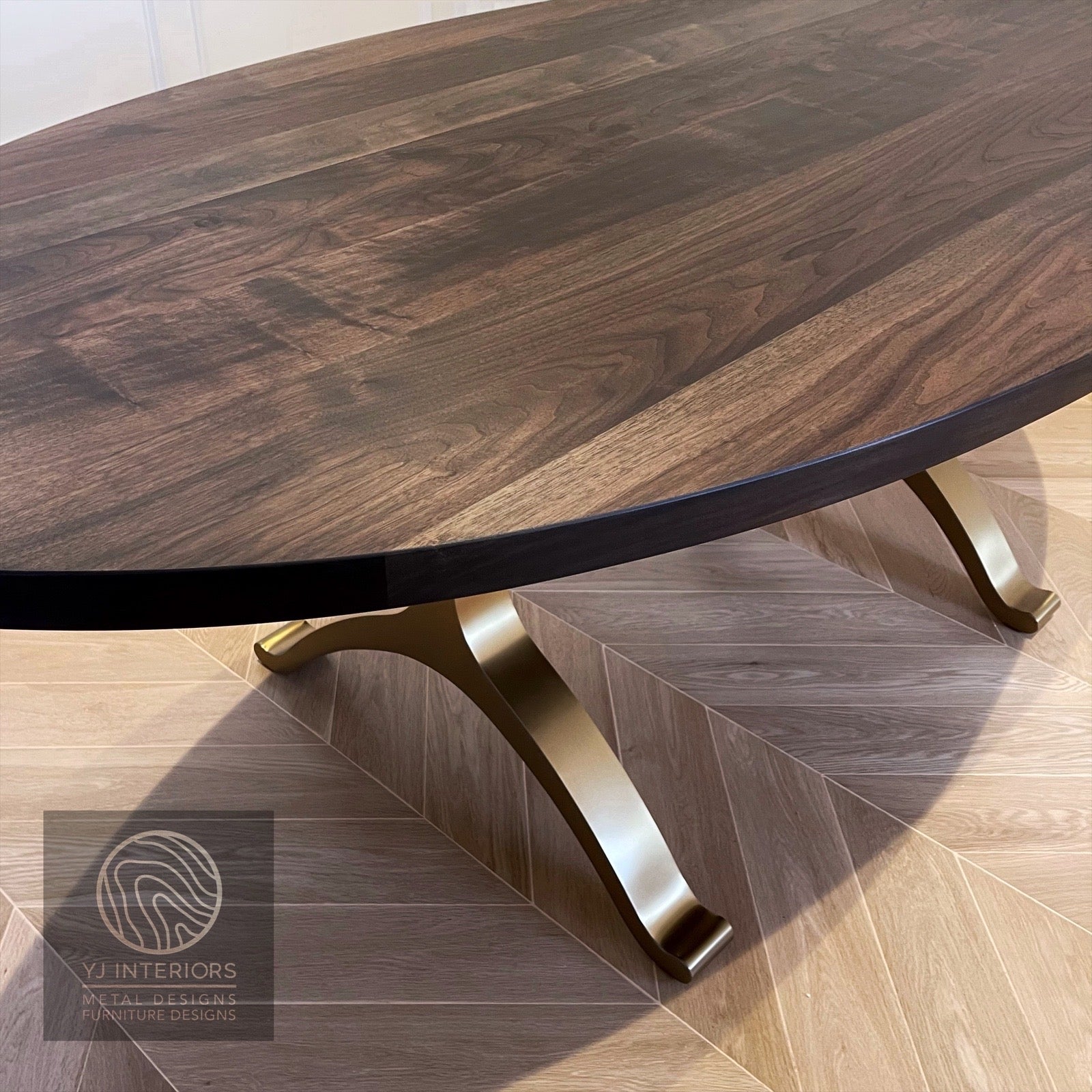 oval bronze wishbone dining table