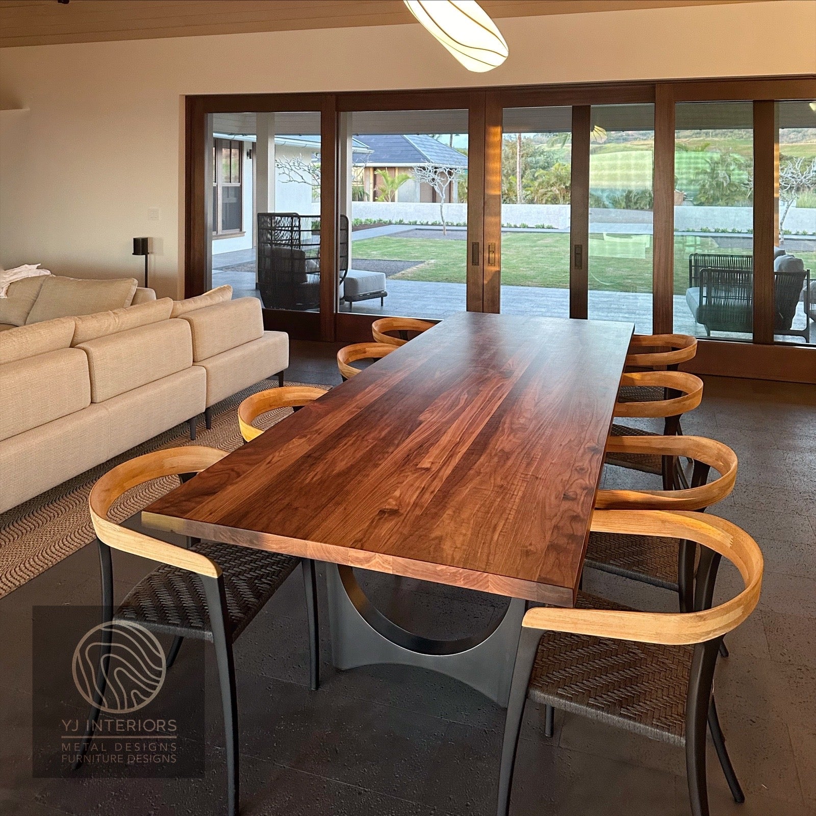 blackened-steel-metal-table-legs