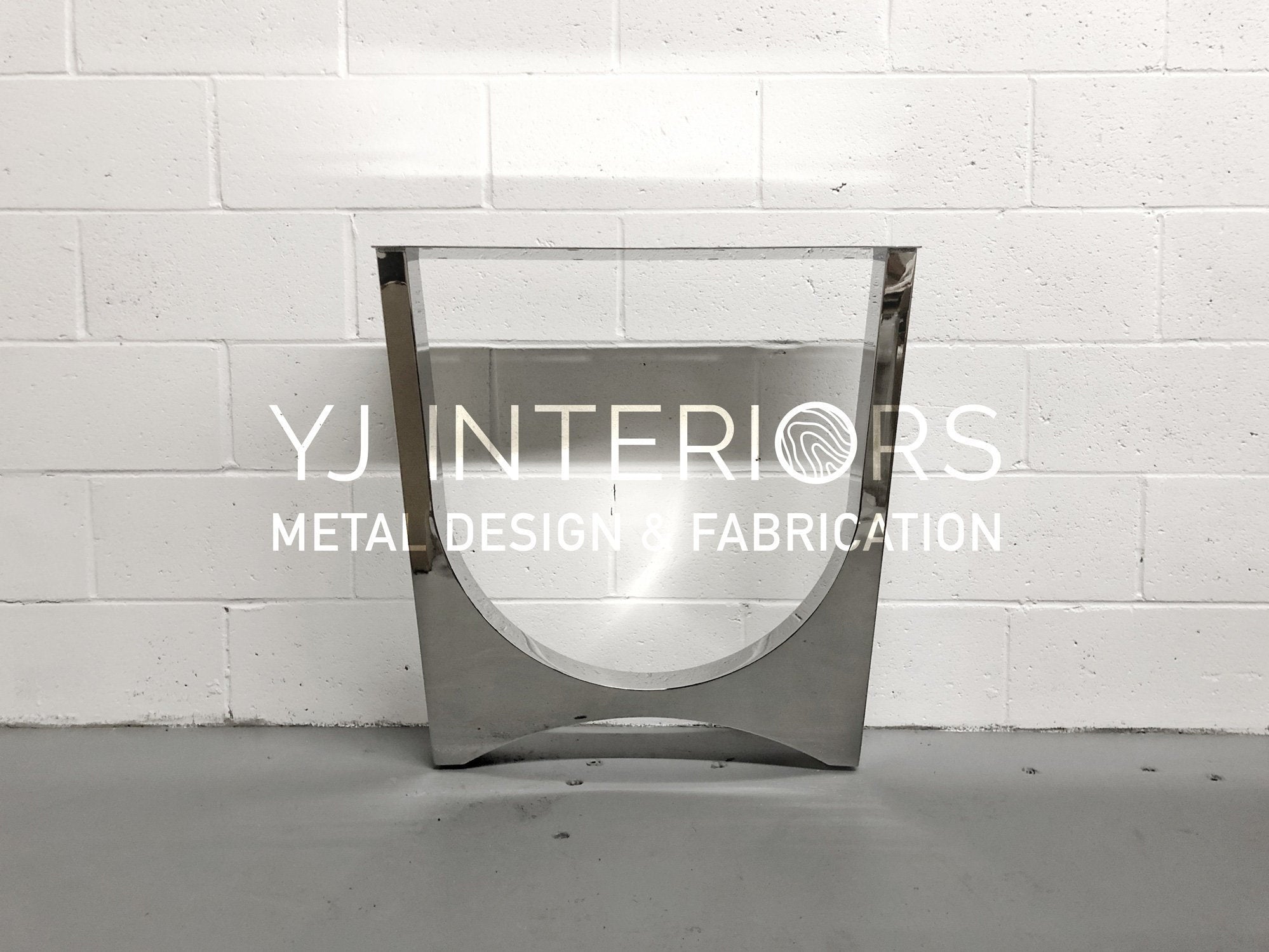 chrome-tunnel-table-legs