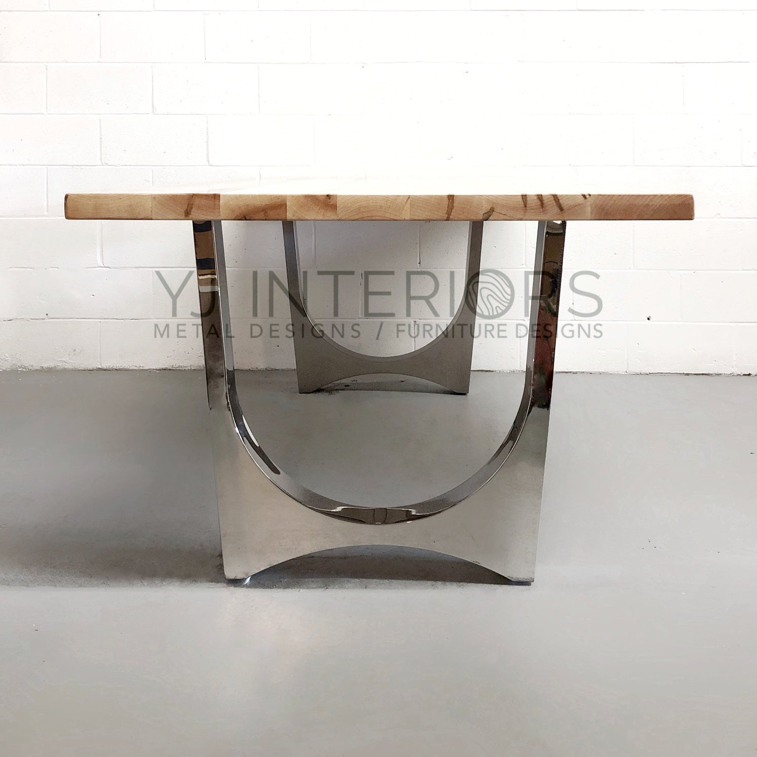 chrome-tunnel-table-legs